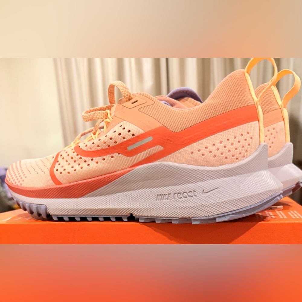 Women’s Nike React Pegasus Trail 4 Size 9.5